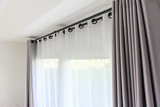 cortinas grises